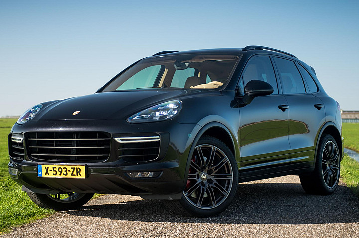 Porsche Cayenne 4.8 Turbo PANO/BOSE/NAVI/STOEL VENTILATIE